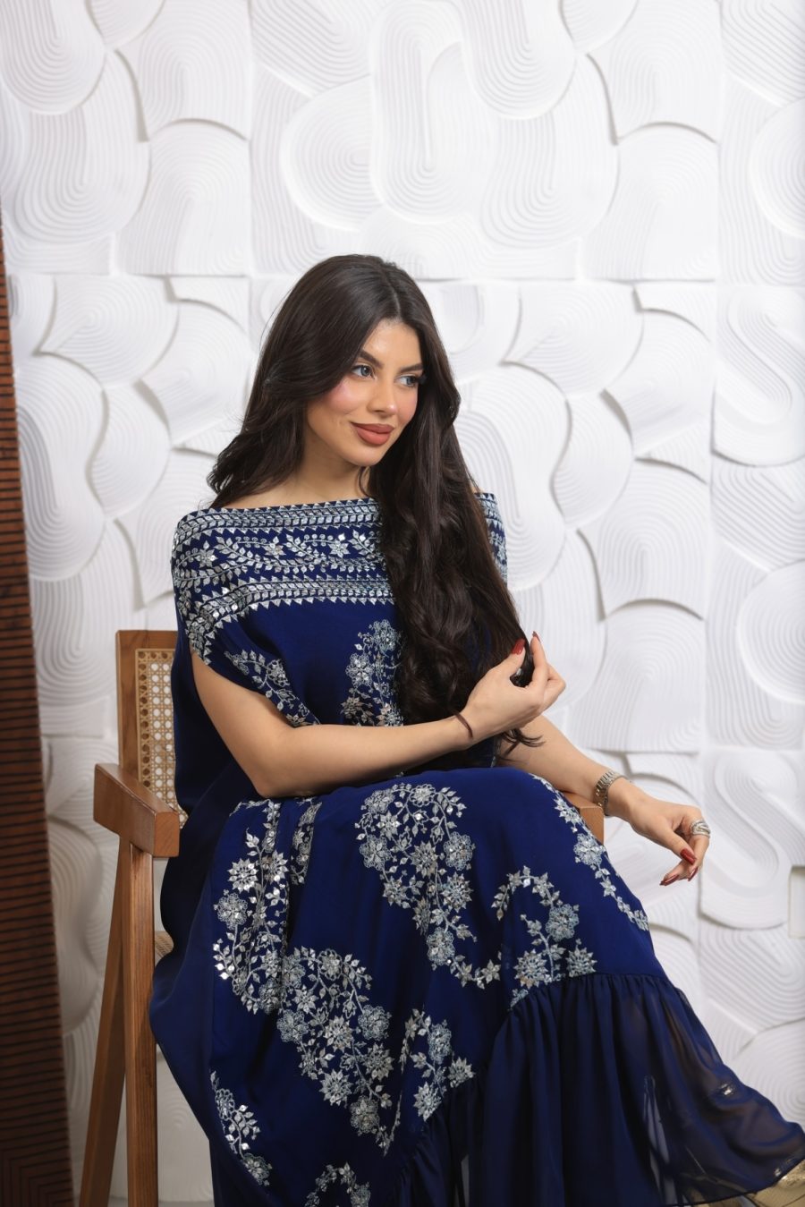 ⁦Royal blue Ruffles⁩ - الصورة ⁦3⁩