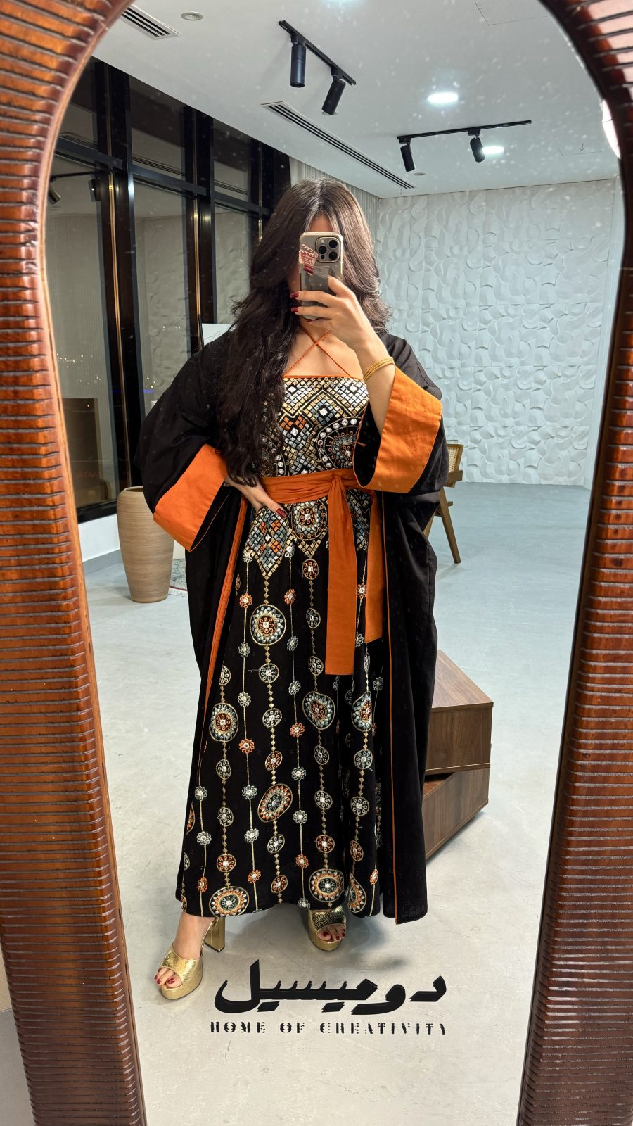 ⁦Orange Jalabiya⁩ - الصورة ⁦2⁩