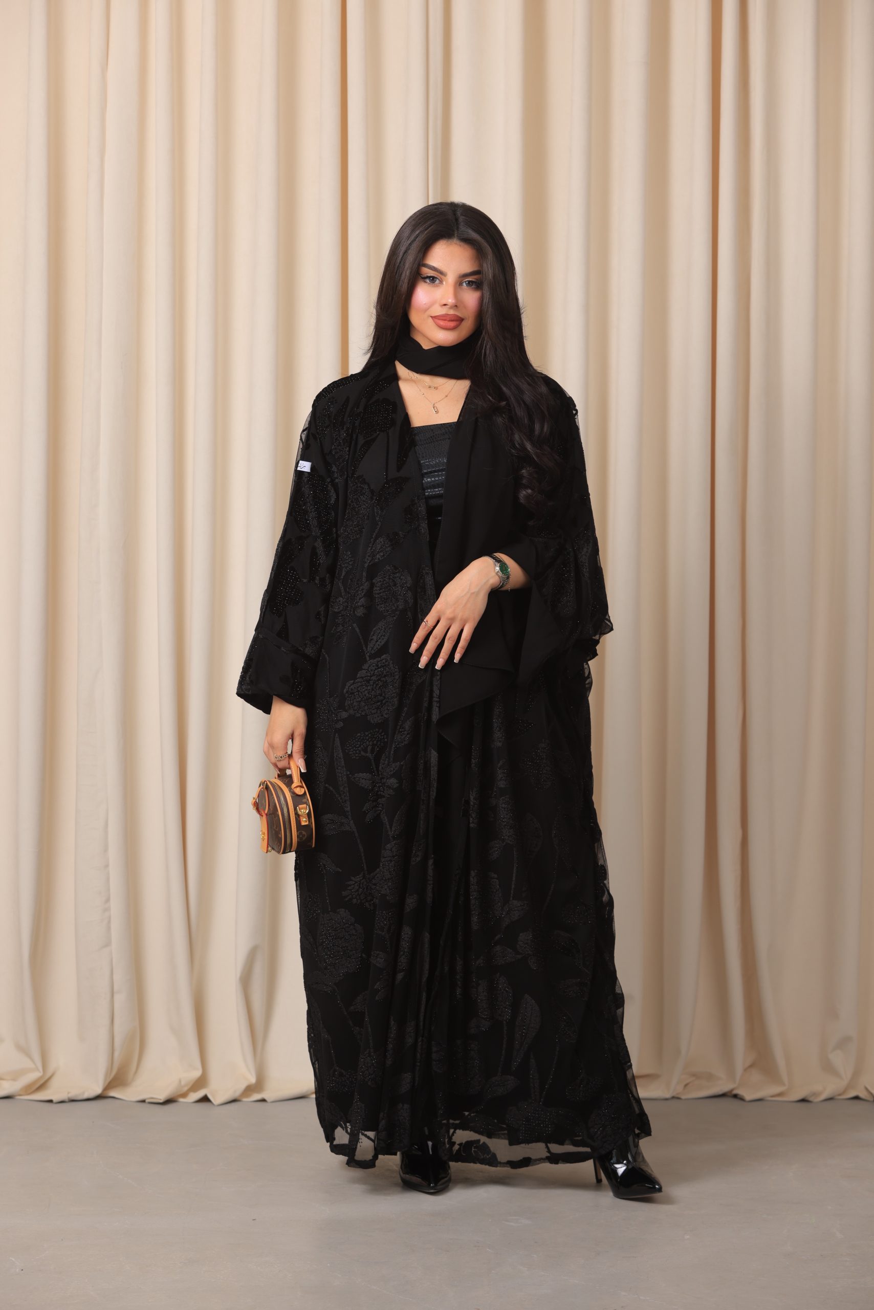 Black Crystals - الصورة 8