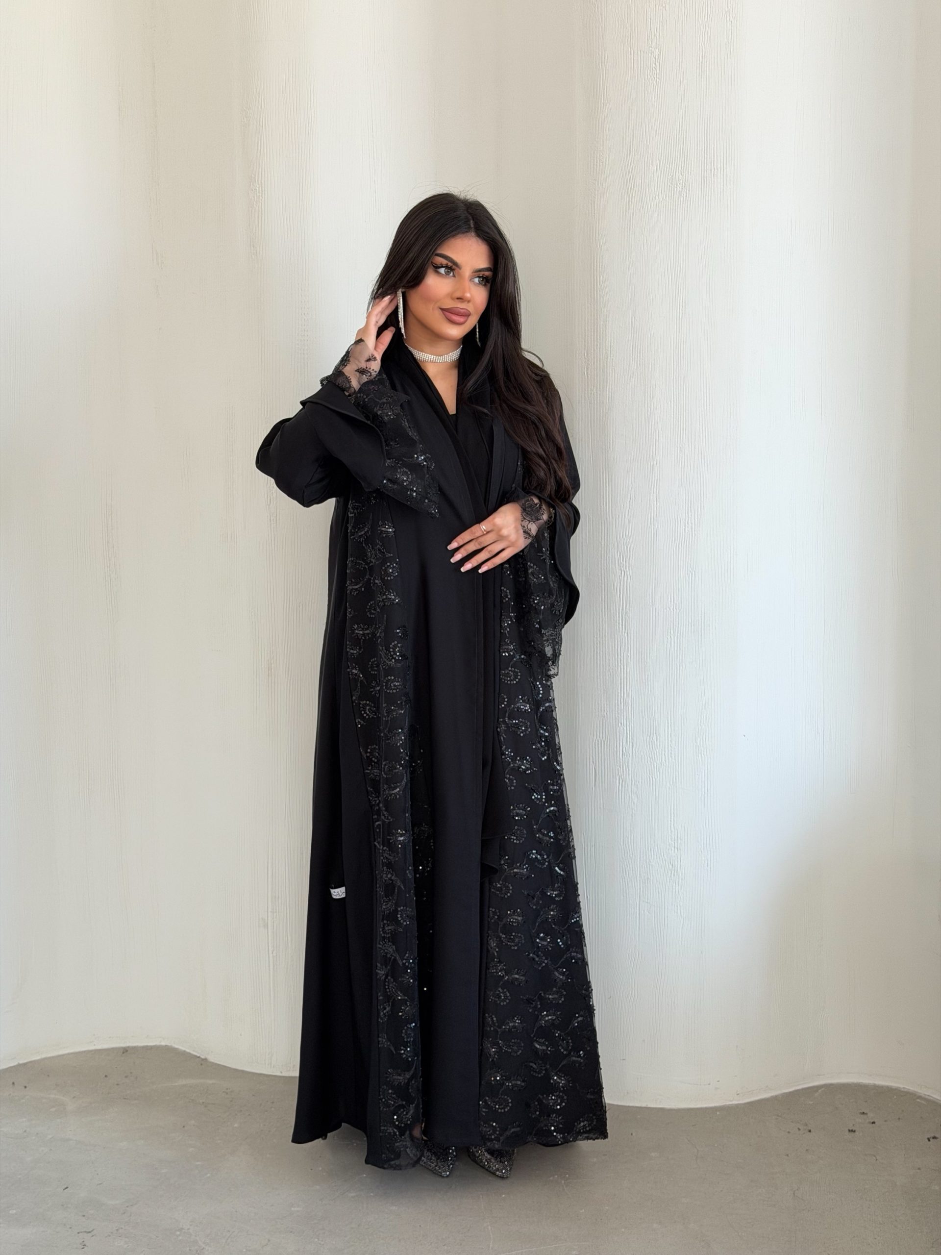 Wide Sleeves - الصورة 4