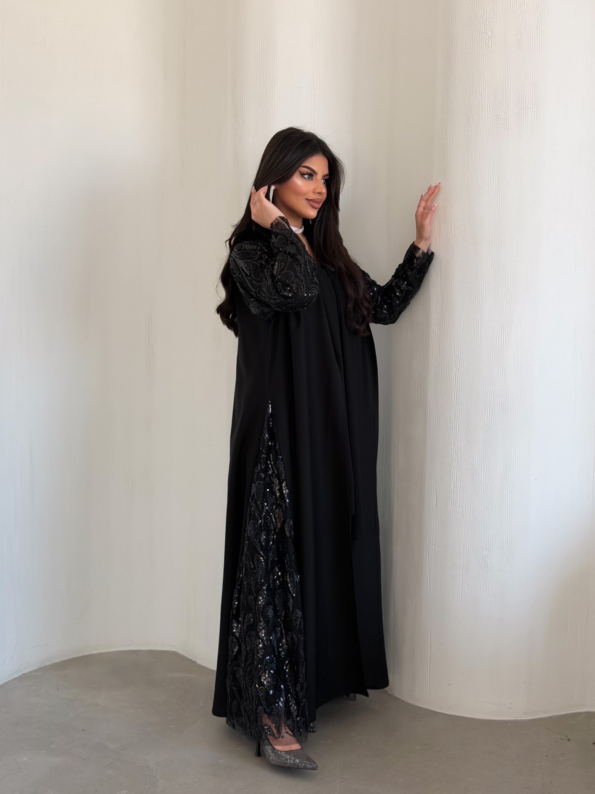 Sparkling Sleeves - الصورة 3