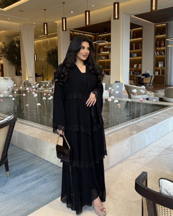 Layered Black Dantel